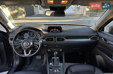 Позашляховик / Кросовер Mazda CX-5 2019 в 
