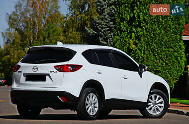 Позашляховик / Кросовер Mazda CX-5 2013 в 