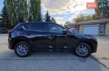 Позашляховик / Кросовер Mazda CX-5 2024 в 