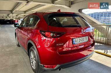 Позашляховик / Кросовер Mazda CX-5 2017 в 