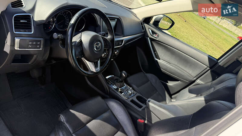 Внедорожник / Кроссовер Mazda CX-5 2017 в Киеве