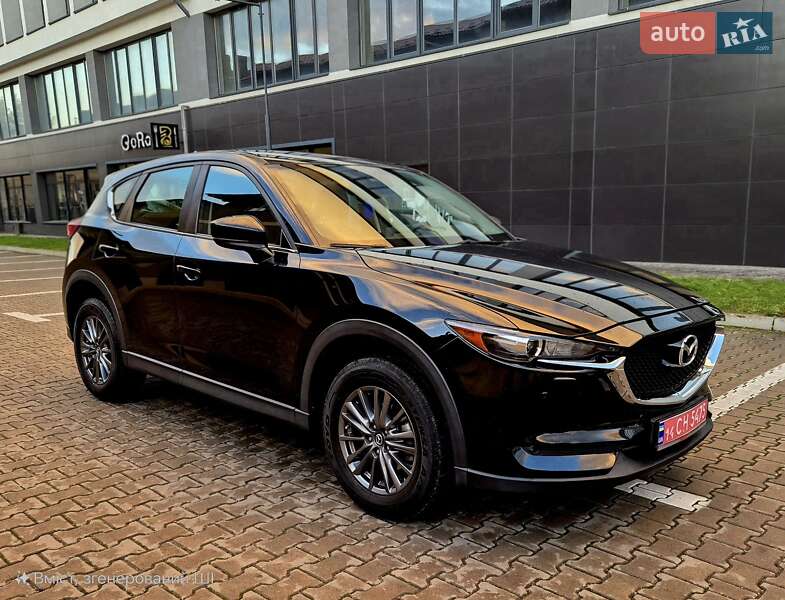 Позашляховик / Кросовер Mazda CX-5 2017 в 