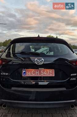 Позашляховик / Кросовер Mazda CX-5 2017 в 
