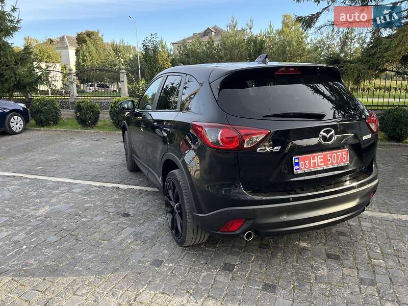Позашляховик / Кросовер Mazda CX-5 2015 в Золочеві