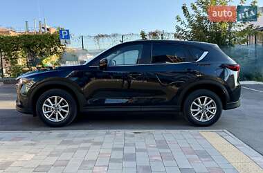 Позашляховик / Кросовер Mazda CX-5 2022 в 