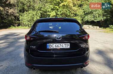 Позашляховик / Кросовер Mazda CX-5 2018 в 