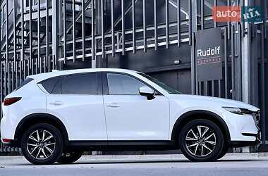 Позашляховик / Кросовер Mazda CX-5 2017 в 