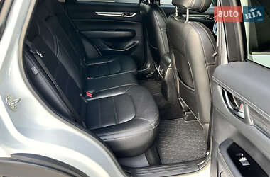 Позашляховик / Кросовер Mazda CX-5 2017 в 