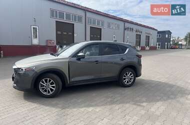 Позашляховик / Кросовер Mazda CX-5 2022 в 