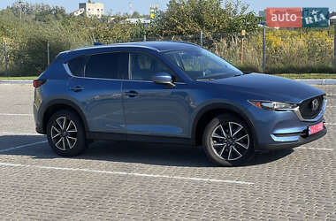 Позашляховик / Кросовер Mazda CX-5 2018 в 