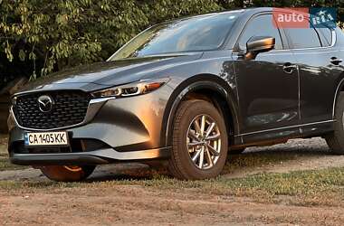 Позашляховик / Кросовер Mazda CX-5 2024 в 