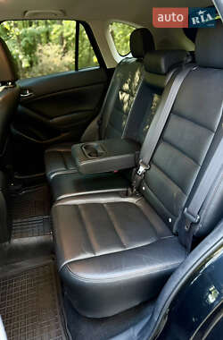 Позашляховик / Кросовер Mazda CX-5 2014 в 