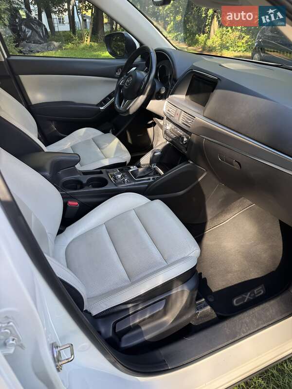 Внедорожник / Кроссовер Mazda CX-5 2016 в Львове