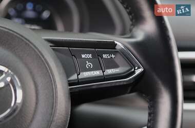Позашляховик / Кросовер Mazda CX-5 2020 в 