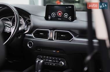 Позашляховик / Кросовер Mazda CX-5 2020 в 