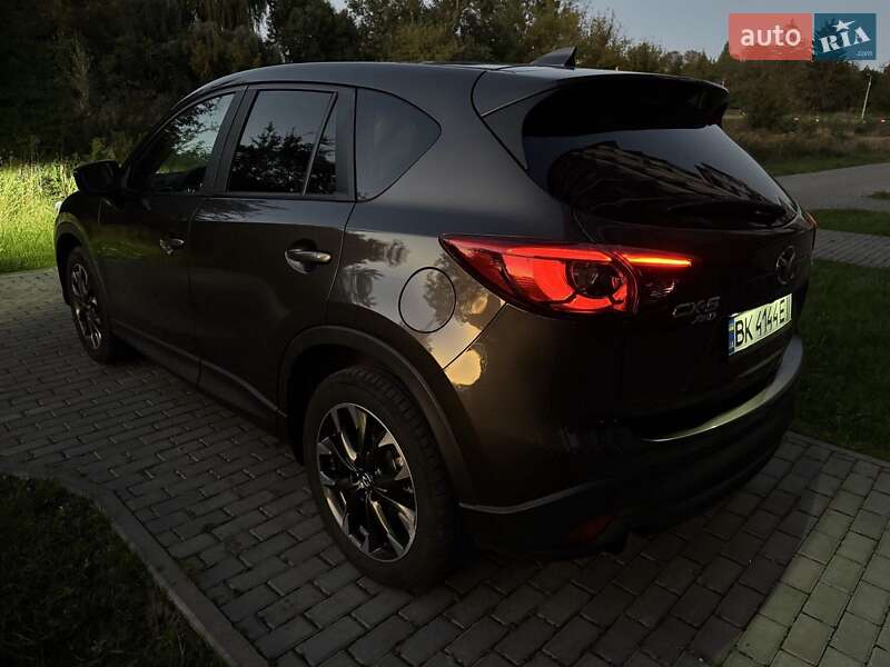 Позашляховик / Кросовер Mazda CX-5 2015 в Рівному
