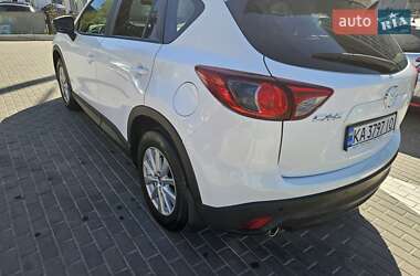 Позашляховик / Кросовер Mazda CX-5 2017 в 