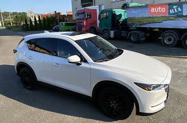 Позашляховик / Кросовер Mazda CX-5 2018 в 