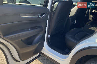 Позашляховик / Кросовер Mazda CX-5 2018 в 