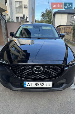 Позашляховик / Кросовер Mazda CX-5 2023 в 