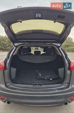 Позашляховик / Кросовер Mazda CX-5 2015 в 