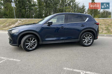 Позашляховик / Кросовер Mazda CX-5 2021 в 