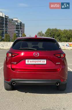 Позашляховик / Кросовер Mazda CX-5 2017 в 