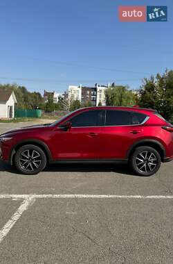 Позашляховик / Кросовер Mazda CX-5 2017 в 