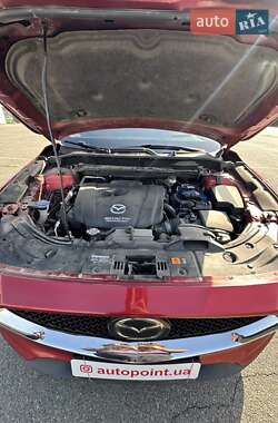 Позашляховик / Кросовер Mazda CX-5 2017 в 