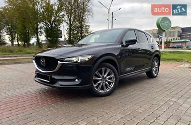 Позашляховик / Кросовер Mazda CX-5 2020 в 