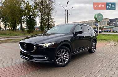 Позашляховик / Кросовер Mazda CX-5 2020 в 