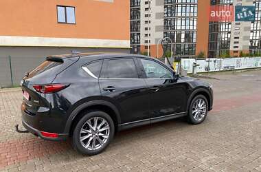Позашляховик / Кросовер Mazda CX-5 2020 в 