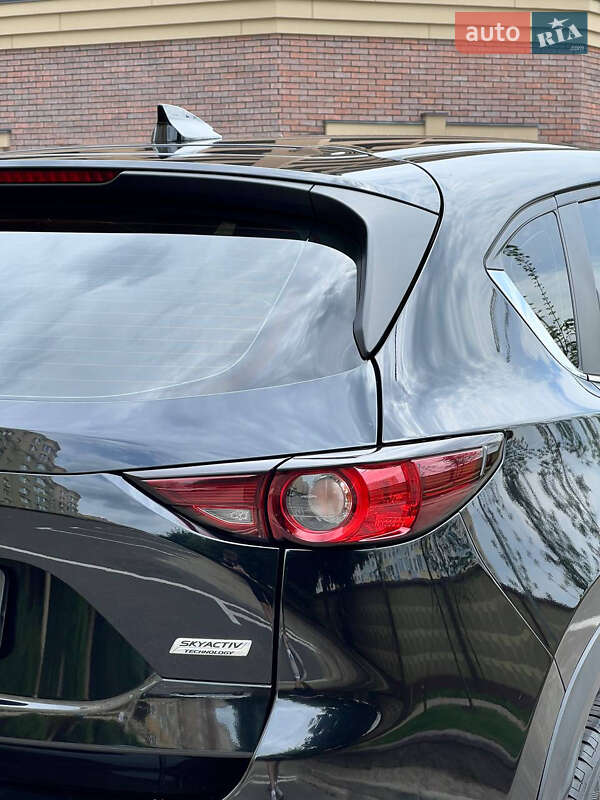 Внедорожник / Кроссовер Mazda CX-5 2017 в Киеве