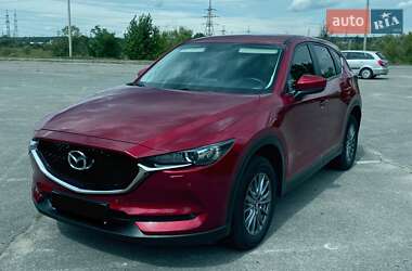 Позашляховик / Кросовер Mazda CX-5 2017 в 