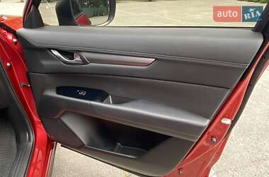 Позашляховик / Кросовер Mazda CX-5 2017 в 