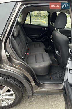 Позашляховик / Кросовер Mazda CX-5 2016 в 