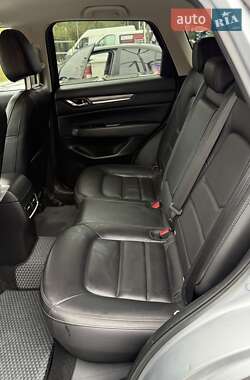 Позашляховик / Кросовер Mazda CX-5 2018 в 