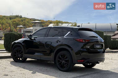 Позашляховик / Кросовер Mazda CX-5 2018 в 