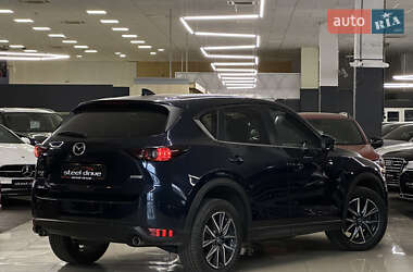 Позашляховик / Кросовер Mazda CX-5 2018 в 