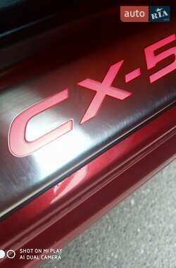 Позашляховик / Кросовер Mazda CX-5 2012 в 