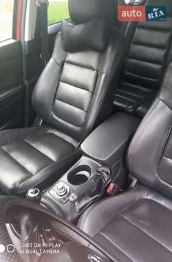 Позашляховик / Кросовер Mazda CX-5 2012 в 
