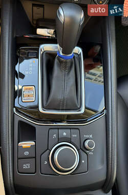 Внедорожник / Кроссовер Mazda CX-5 2023 в 
