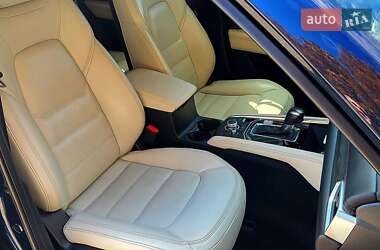 Позашляховик / Кросовер Mazda CX-5 2021 в 