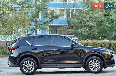 Позашляховик / Кросовер Mazda CX-5 2022 в 