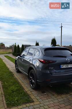 Позашляховик / Кросовер Mazda CX-5 2023 в 