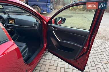 Позашляховик / Кросовер Mazda CX-5 2015 в 