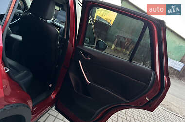 Позашляховик / Кросовер Mazda CX-5 2015 в 