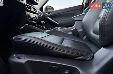 Позашляховик / Кросовер Mazda CX-5 2015 в 