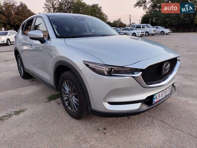 Позашляховик / Кросовер Mazda CX-5 2019 в 