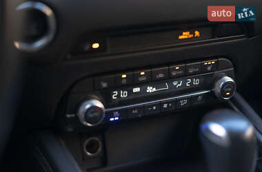Позашляховик / Кросовер Mazda CX-5 2020 в 